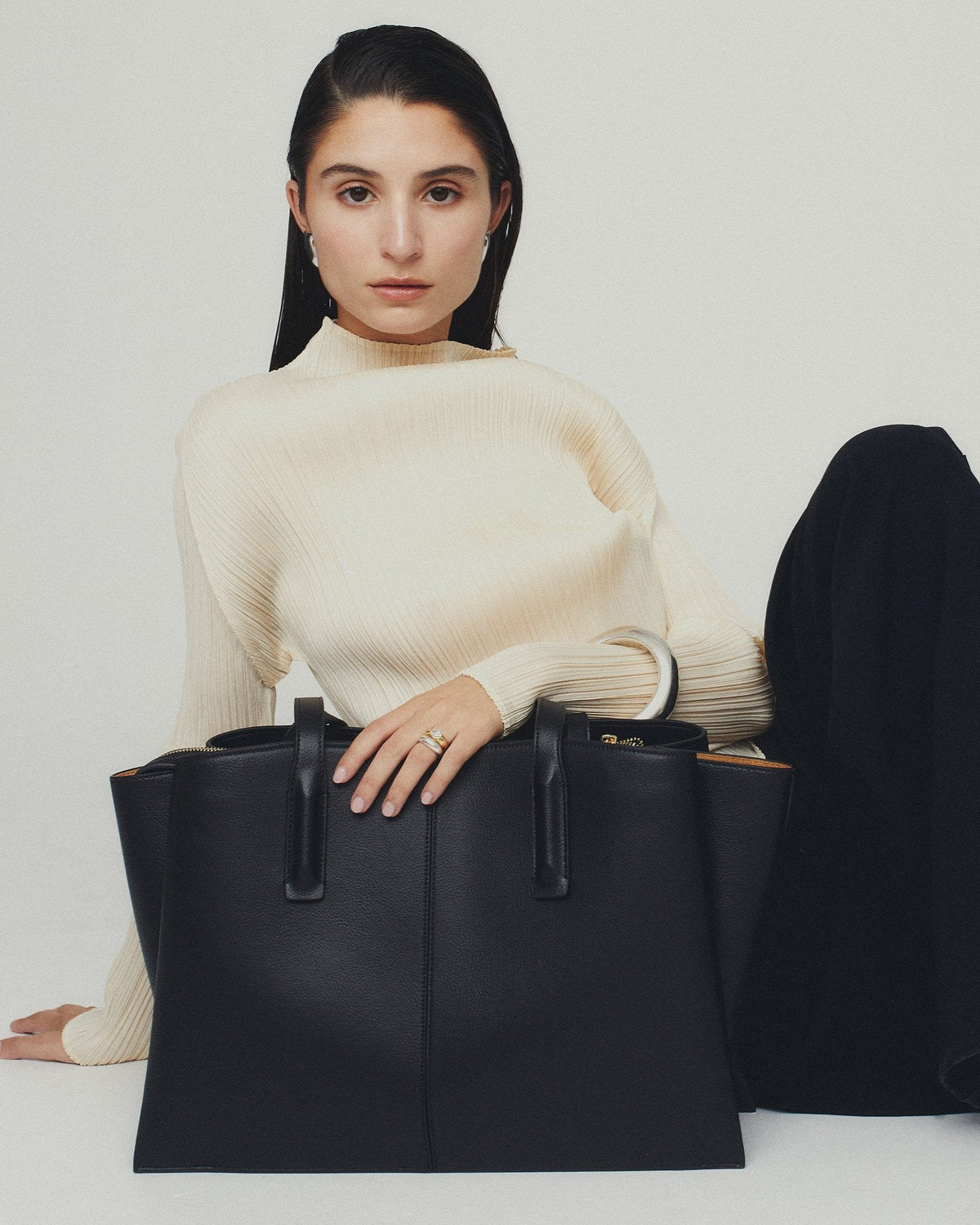 The Essential Tote - Latte