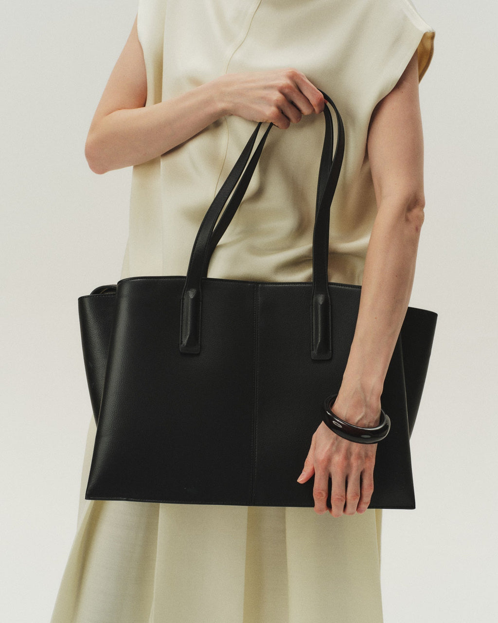 The Essential Tote - Espresso